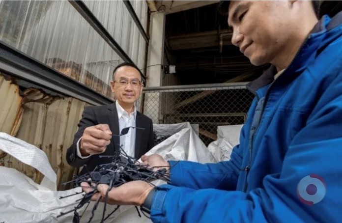 2025/04/01 CommonWealth Magazine Issue 820 : ASE’s Supply Chain Achieves Early Carbon Reduction—The Secret in Factory Floors and Employee Sneakers
